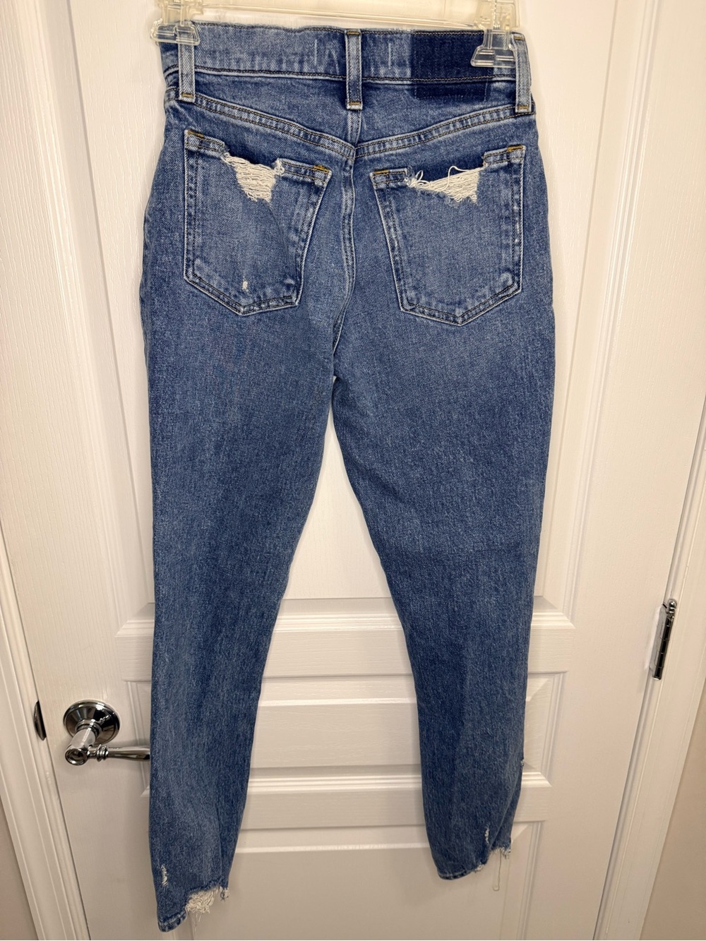 Abercrombie & Fitch Women's Ripped Medium Blue high rise mom jean size 23 - Picture 5 of 8
